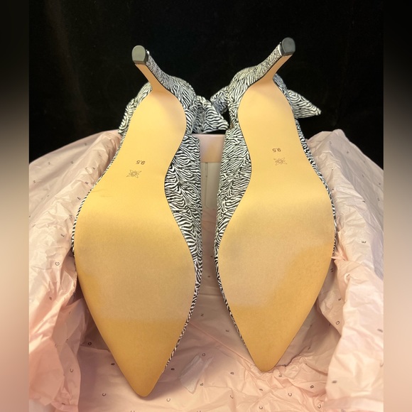 NWT BCBGeneration Henaya Black/White Zebra Slingback Knotted Bow Pumps - Picture 2 of 5